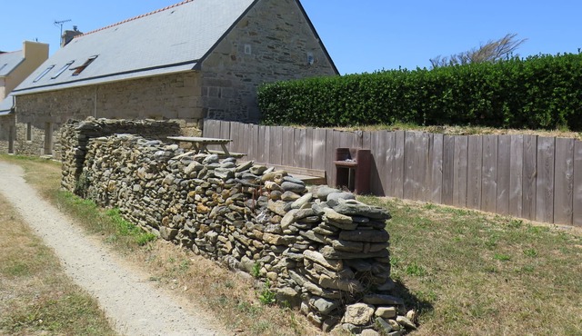 The little house near the beach of Penhors