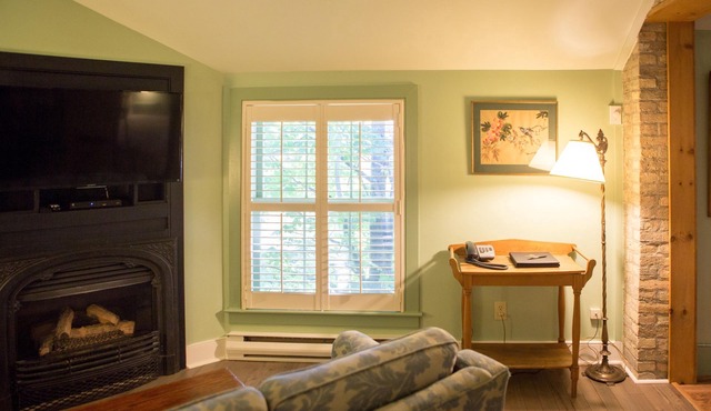 The Little Inn of Bayfield