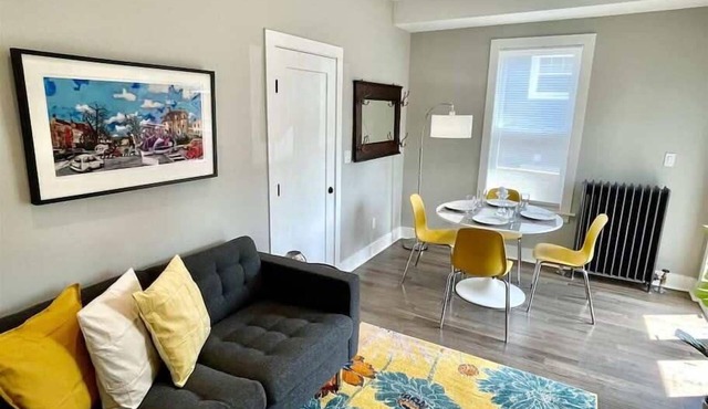 The Little Nest! Charming Brookland Parking!