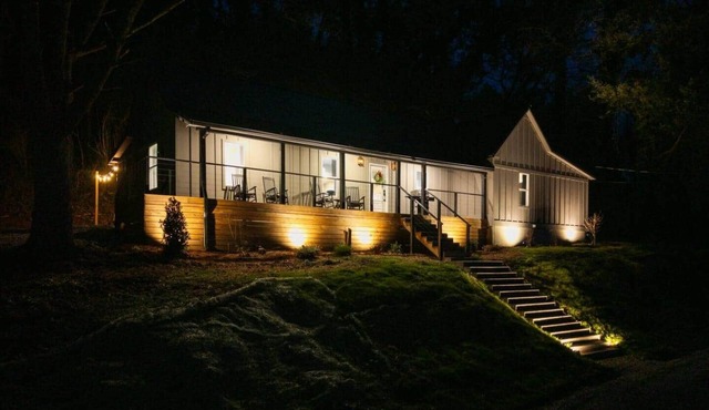 The Little River Nest, 2 Master Suites w/King Beds