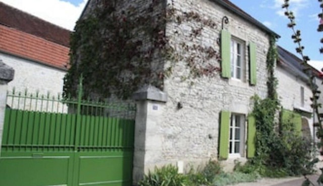 The Little summer house, a charming eco-gîte on the Champagne tourist trail