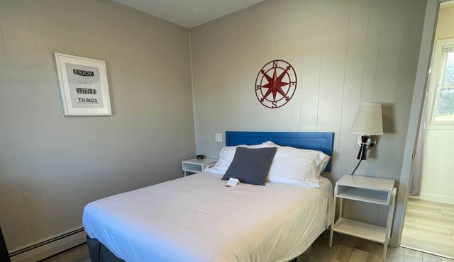 THE LITTLE VILLAGE , Full Bed 108