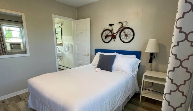 THE LITTLE VILLAGE , Full Bed 103