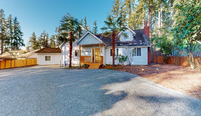 The Little Wing Roost