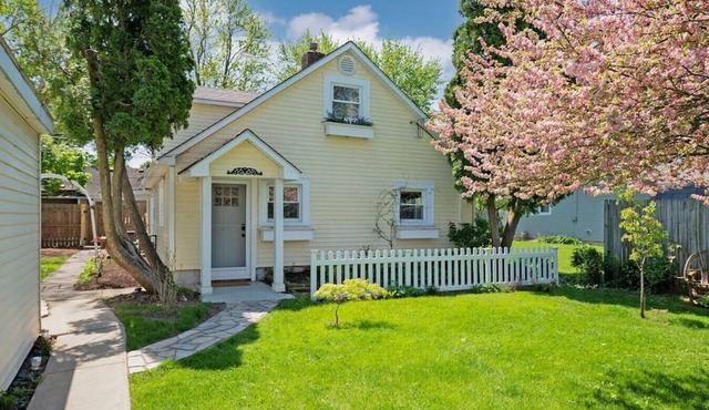 The Little Yellow Cottage