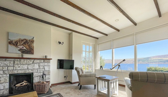 The location overlooking Loch Ness is truly outstanding.