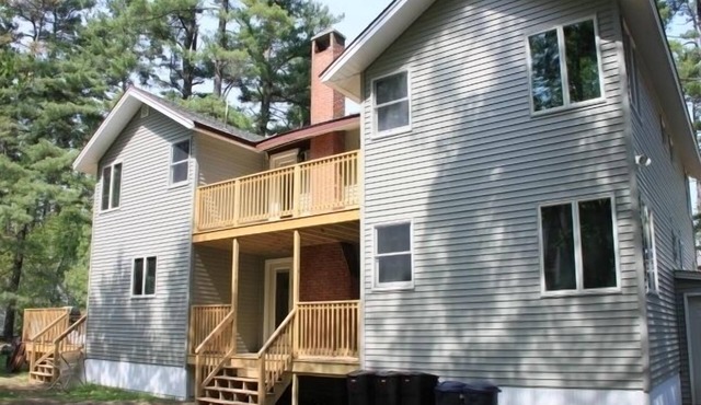 The Lodge - 6 bedroom/7 bathroom Family Friendly House with Lake Views