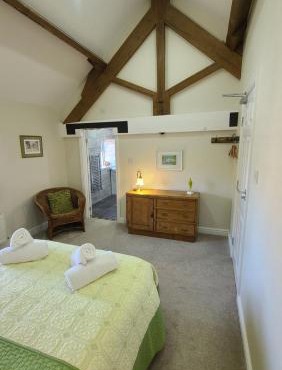 The Lodge a beautiful barn conversion with 3 ensuite bedrooms on the edge of Cannock Chase