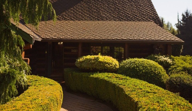 The Lodge at Evergreen Gardens