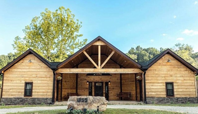 The Lodge at Jones Farm