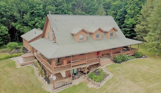 The Lodge at Mountain View Meadow