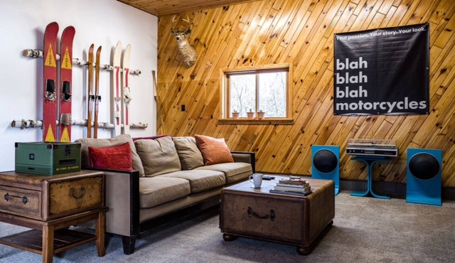 The Lodge at Pine Lake, Sleeps 10, 5 Bedrooms