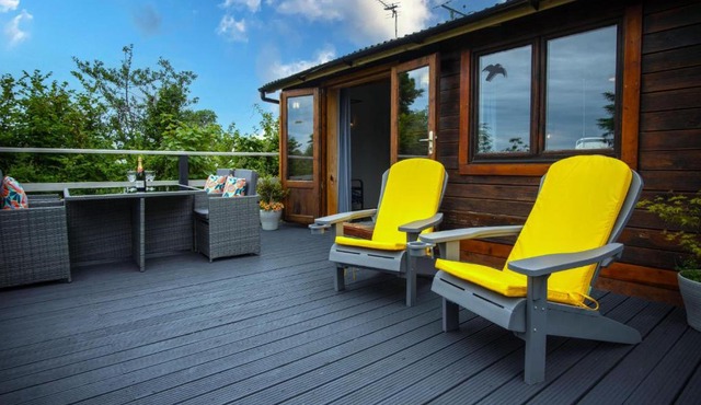 The Lodge At Sheepswalk Farm - 2 Bedroom Lodge - Stepaside