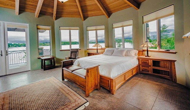 The Lodge at Strum Island - A Private Island Paradise with a Club Ambiance