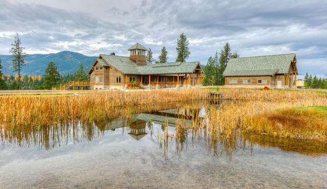 The Lodge at Trout Creek Bed and Breakfast