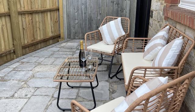 The Lodge Hideaway - Studio Style, Simple Luxury