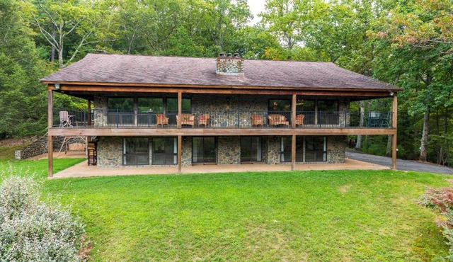 The Lodge in Sugar Hollow