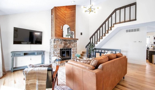 The Lodge is a spacious 4 bed, 2.5 bath home, styled with mountain/lodge decor
