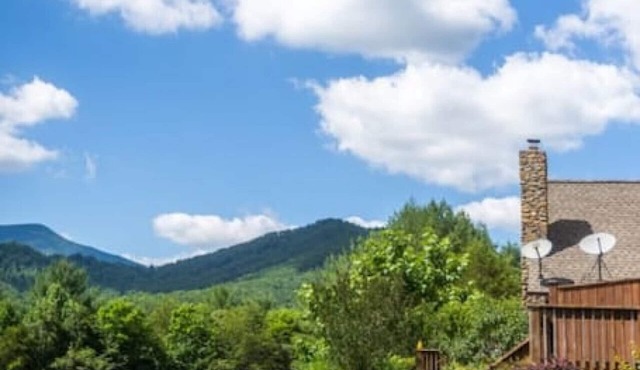 The Lodge on 151 on 40 acres