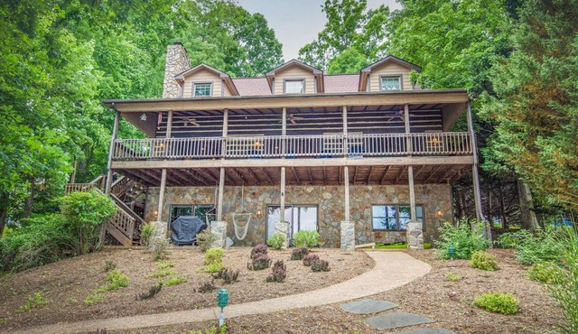 The Lodge on Smith Mountain Lake