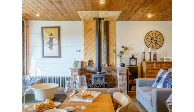 The Lodge - Peaceful relaxing hideaway