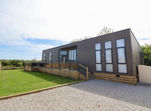 The Lodge Racecourse House