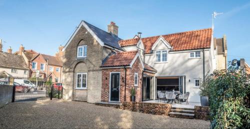 The Lodge, Saxmundham