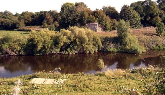 The Lodge, Shrawardine Castle, hot tub,wild swim