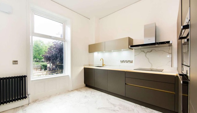 The Lodge Suite at Nydsley Hall - 2 Bedroom Apartment with Hot Tub