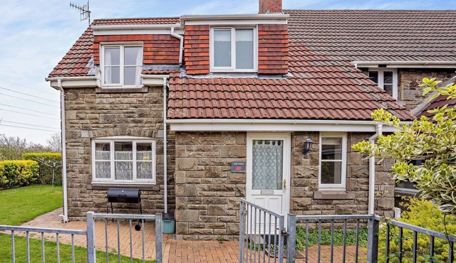 The Lodge - Tyn Cellar Barns