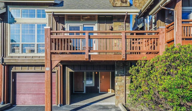 The Lodges A-2 - 1 Block to the Beach!