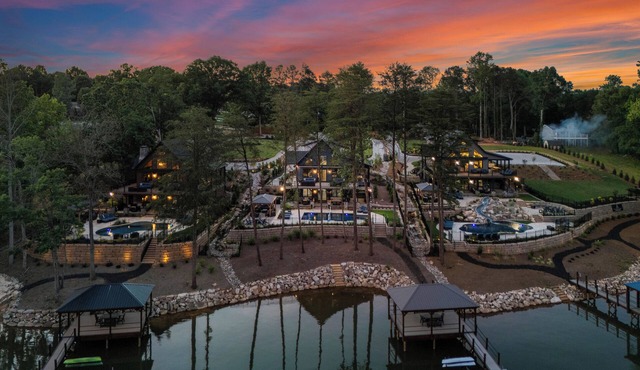 The Lodges | AvantStay | Lakefront, Sleeps 66 | Pools, Docks, Theaters, Views