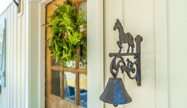 The Loft and Mane Cottage - Romantic Getaway