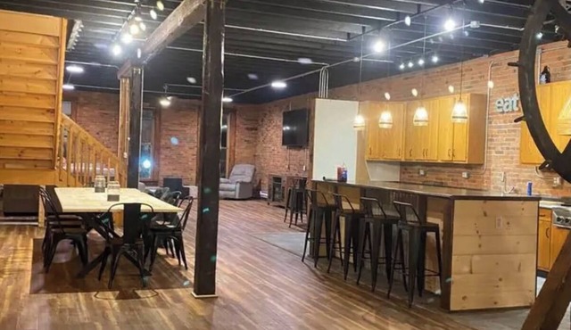 The Loft at 170 Main - Enough Room for Everyone!