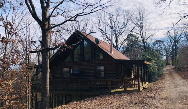 The Loft at Bear Mountain with Hottub