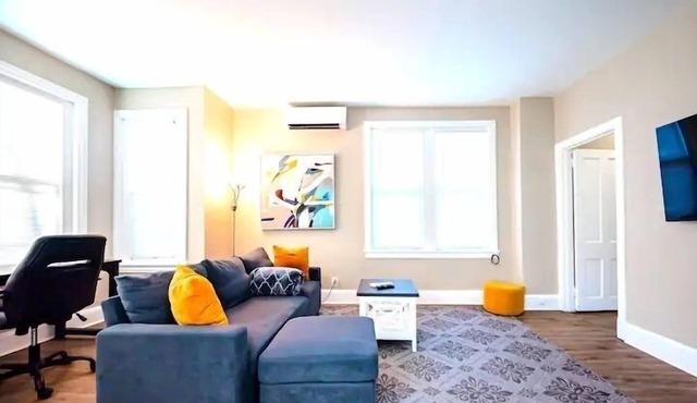 The Loft at Gilpin Place*King Bed*Trolley Square! by RedAwning