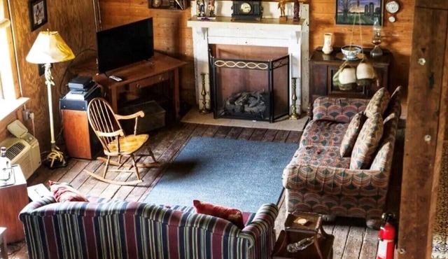 The Loft at Hopson, a unique delta stay located on the historic Hopson grounds