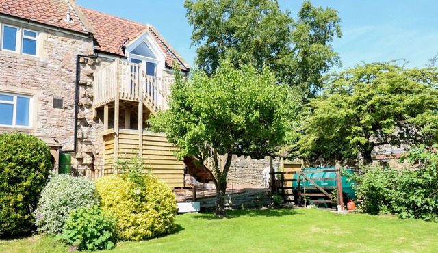 THE LOFT AT LUCOTT HOUSE, with a garden in Bath