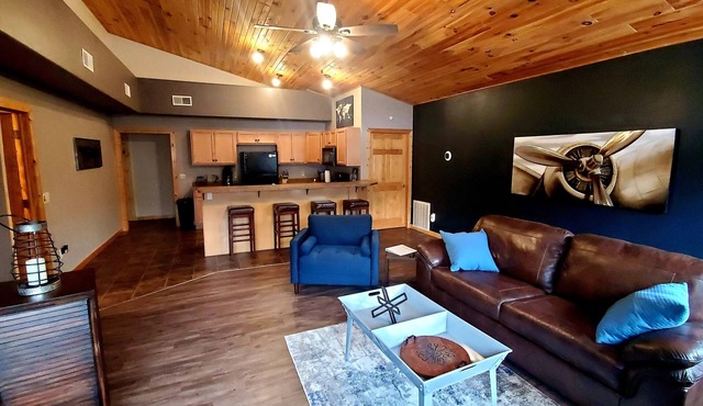"The Loft" @ Moxi Lodge and Lounge