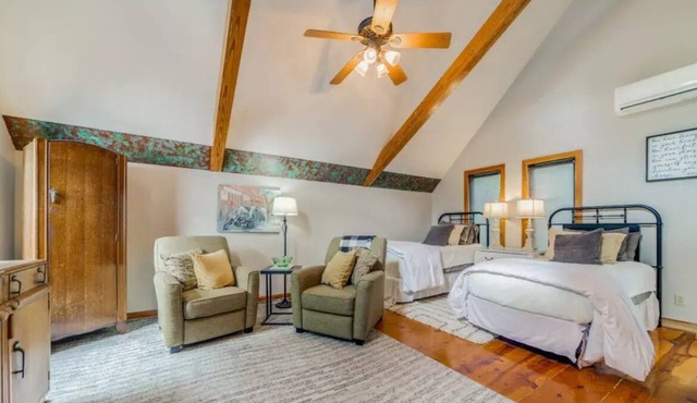 The Loft on Comfort Valley Lane