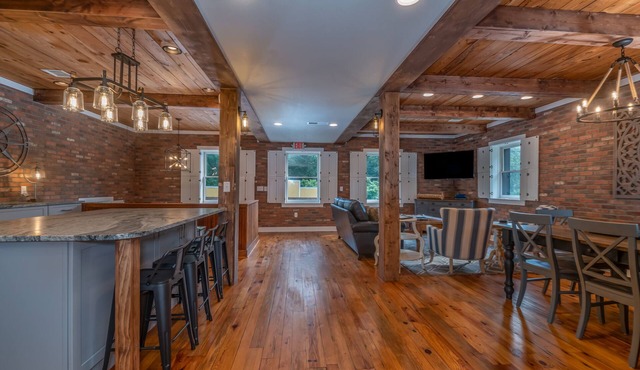 The Loft on Trade Street | Newly Renovated | Downtown Tryon