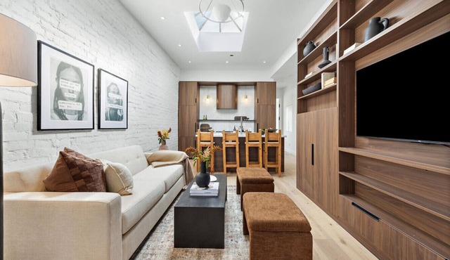The Loft - The Brick Hotel