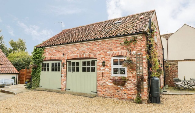 THE LOFT, with a garden in Boroughbridge