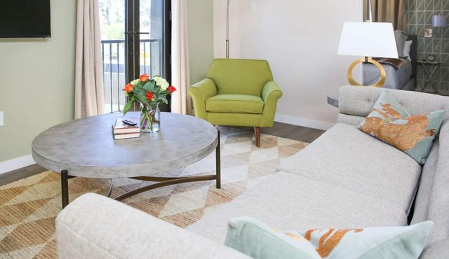The Lofts at Paso Market Walk - The Agave Room