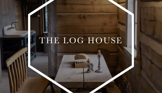 The Log House, Montana. Handmade & luxurious cabin. 10 min from Main St.