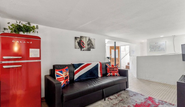 The London Escape: Manitou's Unforgettable Getaway