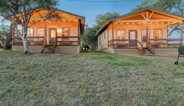 The Lone Star Cabin @ Lightning Bug Springs