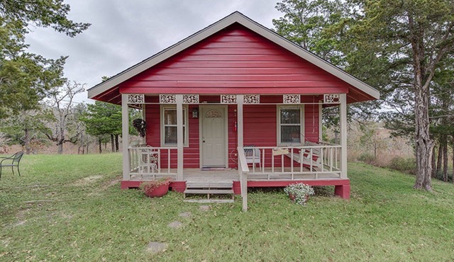 The Lonestar Cottage- Solid Rock Ranch