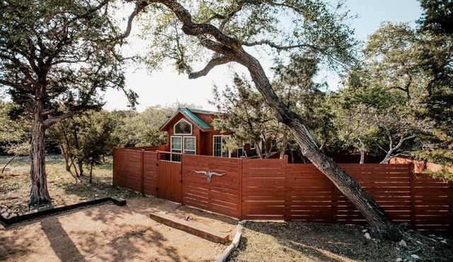 The Longhorn Cabin - Cabins at Rim Rock