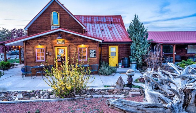 The Loubird Inn
